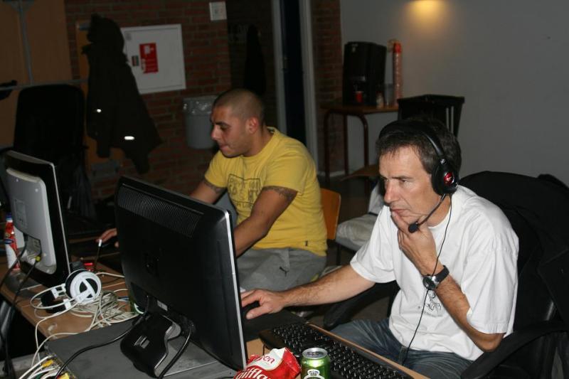 lan2011vest015.jpg